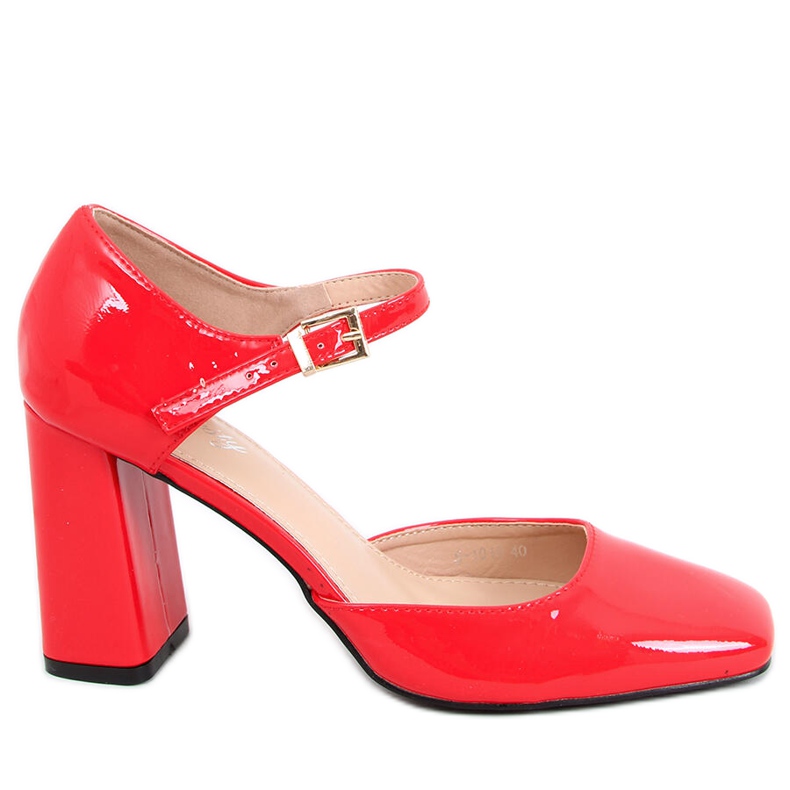 Bombas expuestas en el poste Frida Red rojo Bombas expuestas en el poste Frida Red rojo