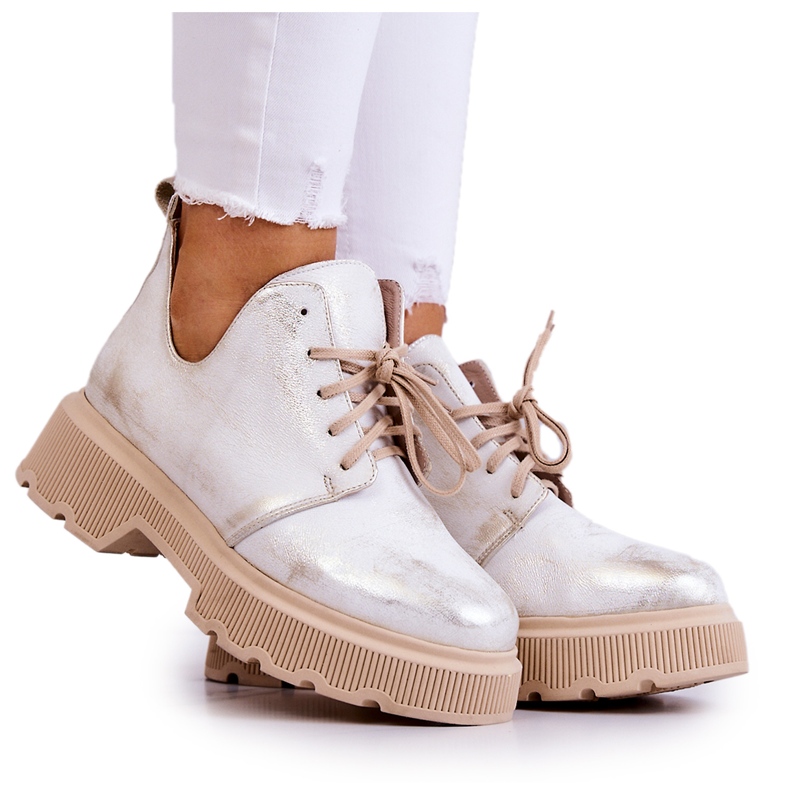 Zapatos En La Suela Masiva Nicole 2701/004 Blanco y Oro beige dorado