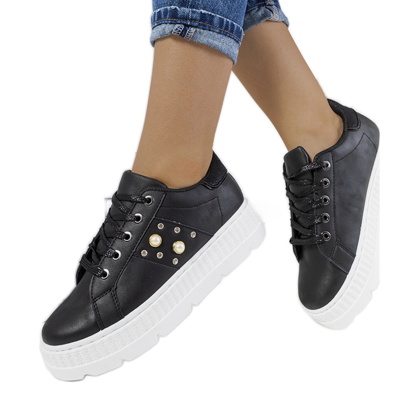 Zapatillas negras en la plataforma Ileana negro