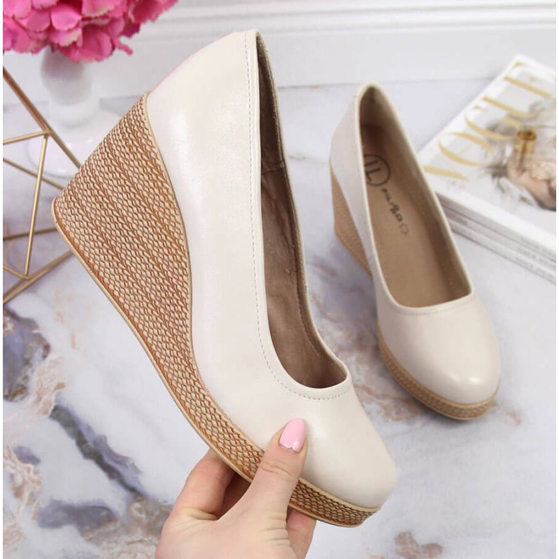 Bombas en la cuña Filippo W PAW339C beige