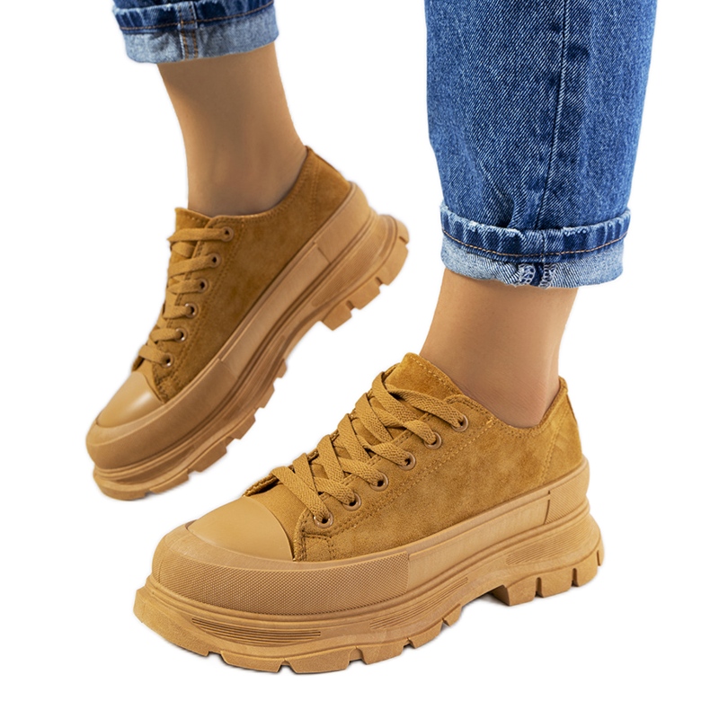 Zapatillas marrones en la plataforma Baldi. marrón multicolor amarillo Zapatillas marrones en la plataforma Baldi. marrón multicolor amarillo