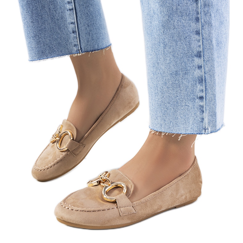 Mocasín beige con hebilla Castor
