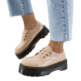 Zapatos beige con suela alta Hooper