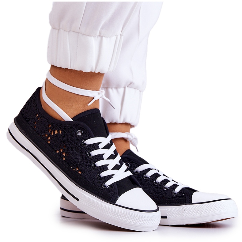 Deportivas de mujer de tejido Black Venture con calados negro