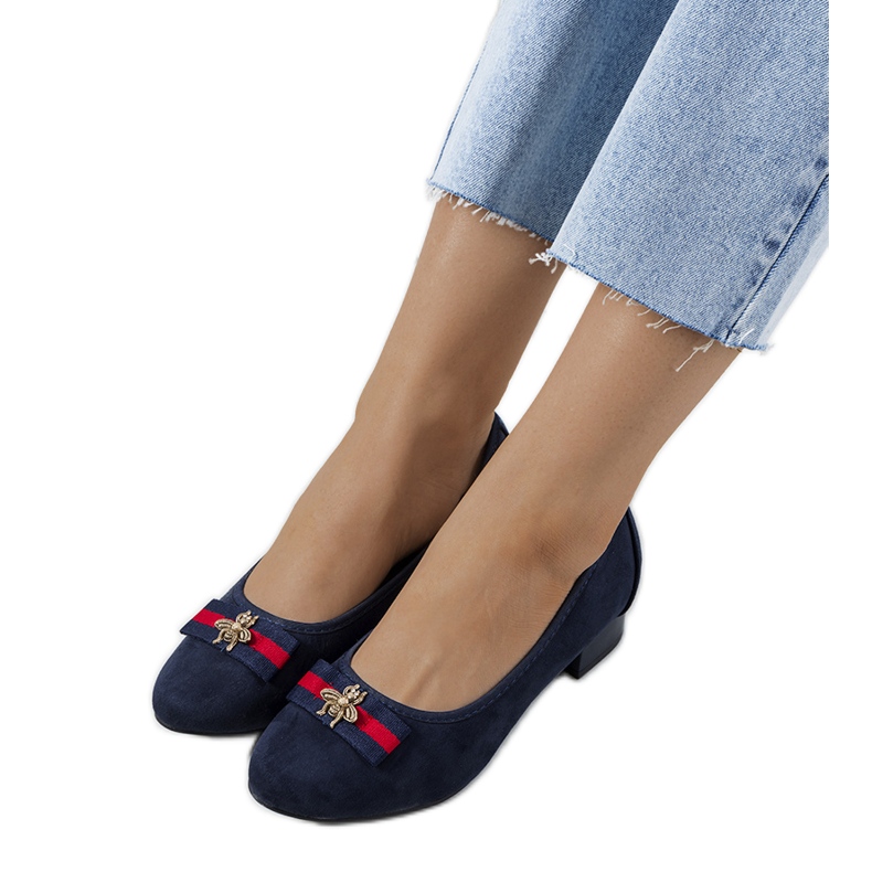 Zapatos de salón azul marino con pajarita de Vijver