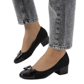 Zapatos negros de mujer de Sharony.