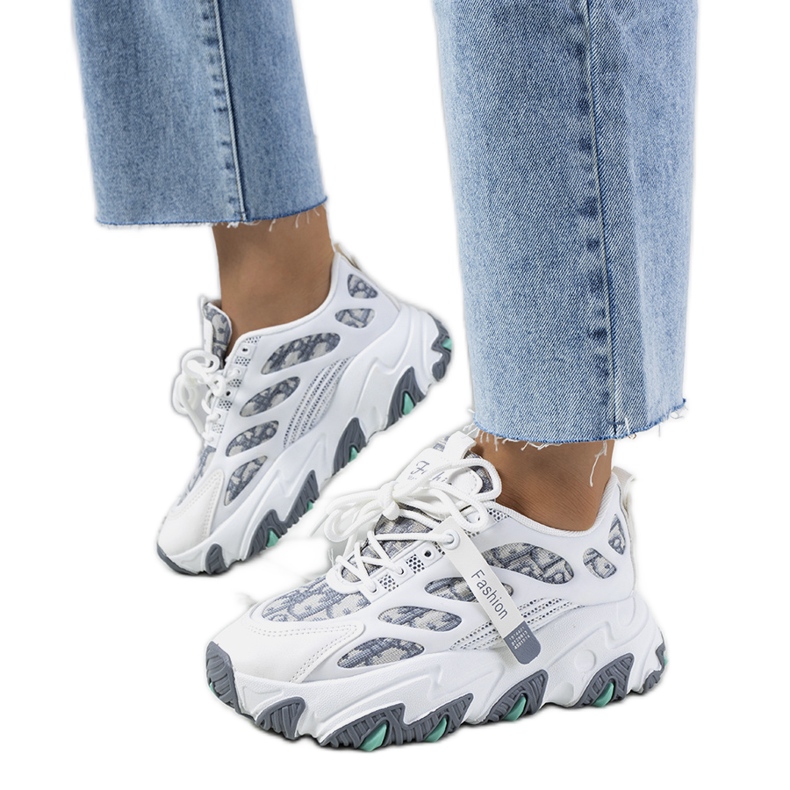 Zapatillas blancas de mujer de Melsen. blanco multicolor