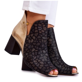 Botas de cuero en un poste Maciejka 05507-01 Negro y Oro dorado