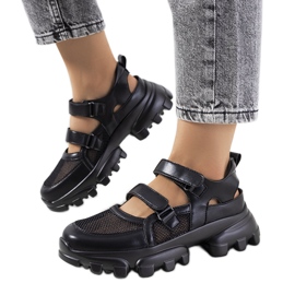 Zapatillas deportivas negras con suela de tractor de Djurs negro