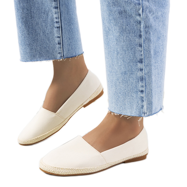 Alpargatas de mujer beige de Lyndsey