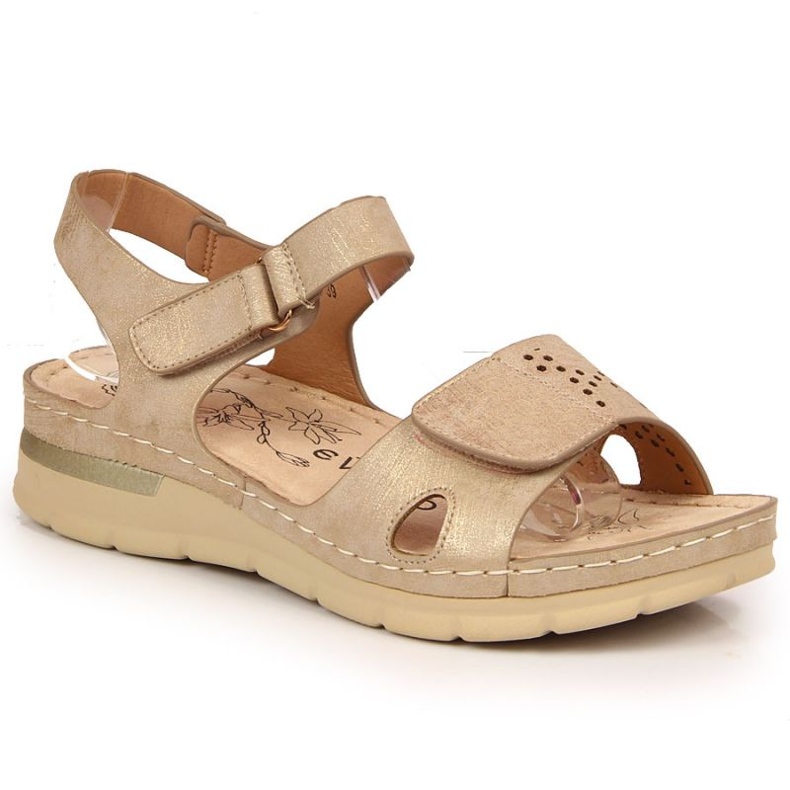 Cómodas sandalias con cuña eVento W EVE346A beige