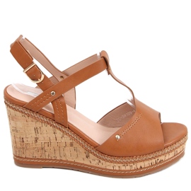 Sandalias cuña Nancy Camel marrón