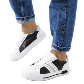 Deportivas negras con tachuelas Luus blanco negro plata