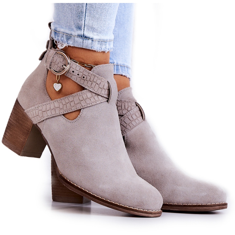 PL5 Botines de piel con corte en un poste Gris Axelle