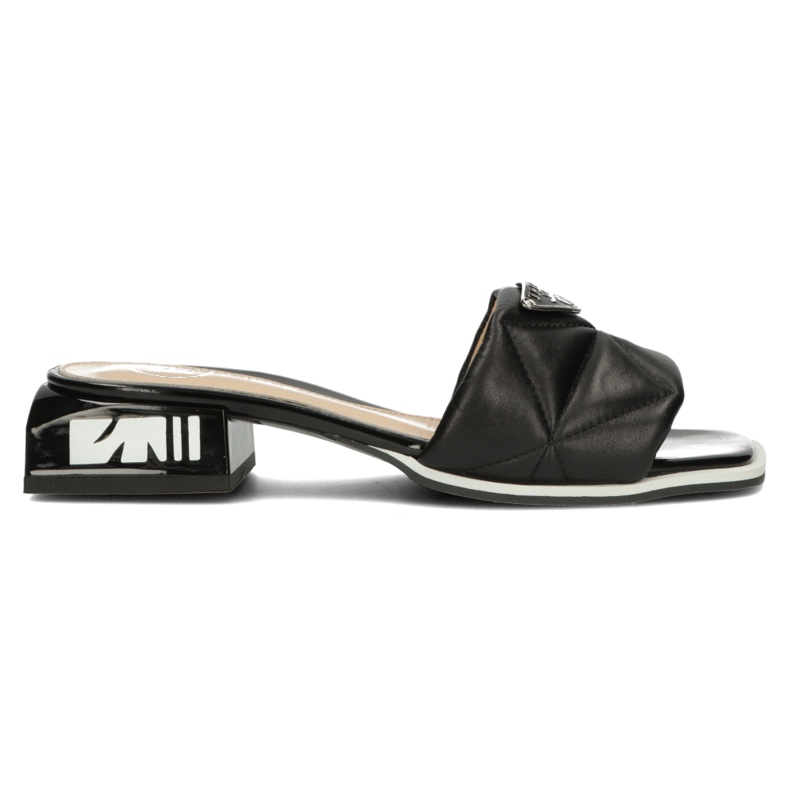 Zapatillas de piel Filippo DK3905/22 Bk negro
