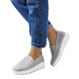 Zapatillas en piel grises de Velders Zapatillas en piel grises de Velders