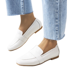Zapatos de mujer Maple de piel en color blanco.