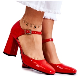 PG1 Bombas lacadas de moda en una barra maorí roja rojo