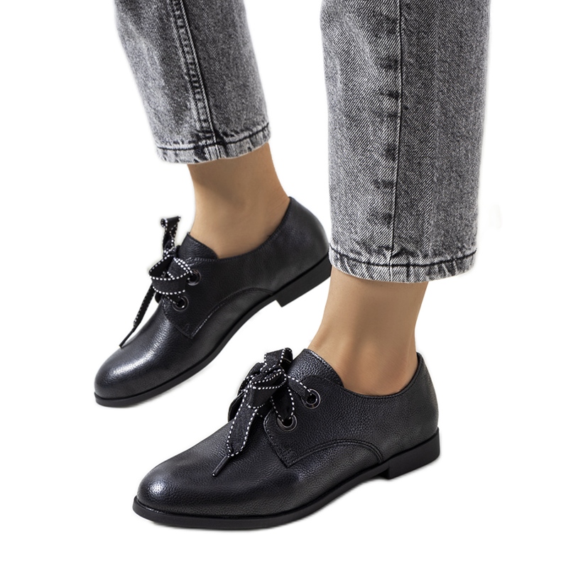 Zapatos de cuero negro Koren