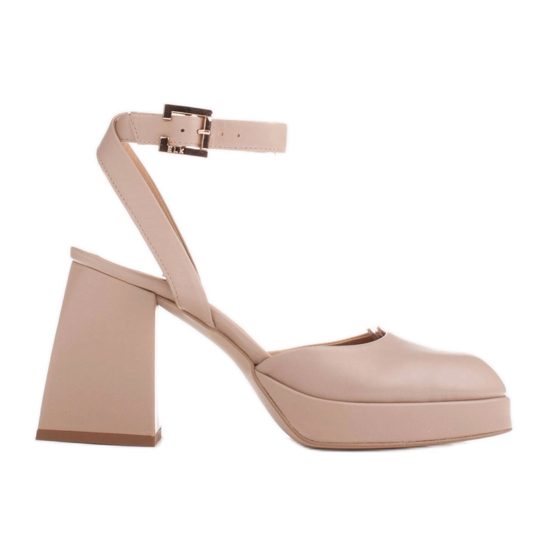 Marco Shoes Sandalias en una plataforma elevadora beige