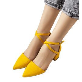 Bombas amarillas en el puesto de Hyde amarillo Bombas amarillas en el puesto de Hyde amarillo