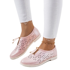 Zapato calado rosa encina