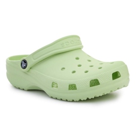 Pantuflas Crocs Classic W 10001-335 verde
