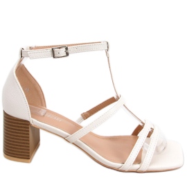 Sandalias de tacón de Vinta Beige