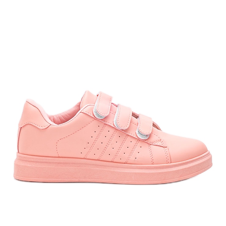 Zapatillas rosas en la plataforma Daigle. rosado