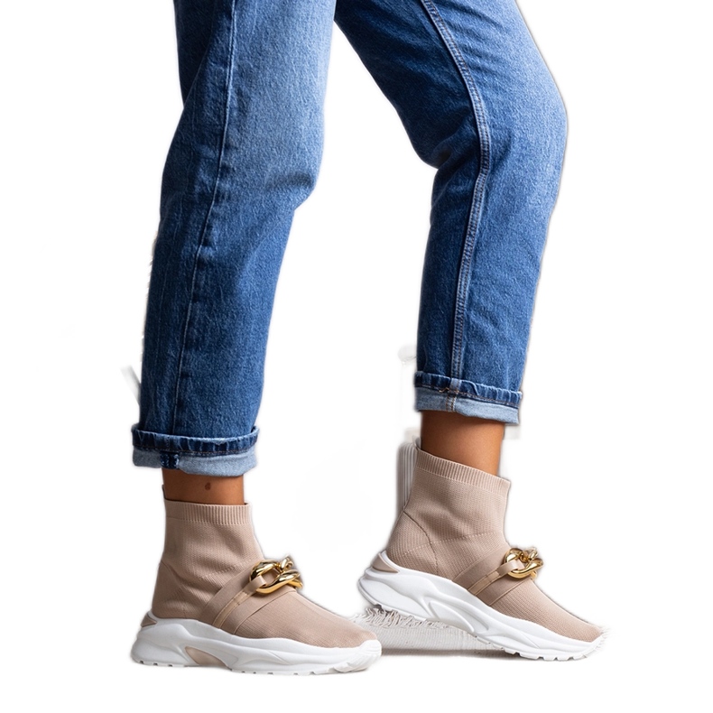 Deportivas marrones con cadena Taryn beige