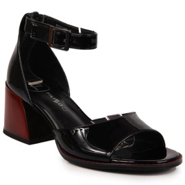Sandalias de piel en el puesto, barnizado Filippo W PAW351 negro