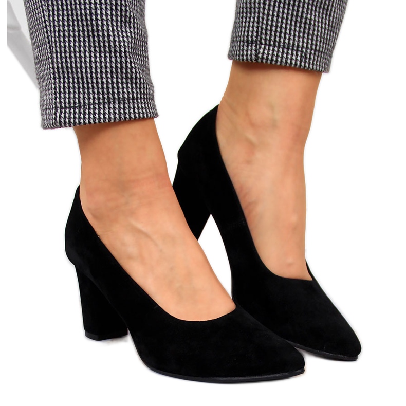 Zapatos de tacón en el poste de gamuza Monique negro