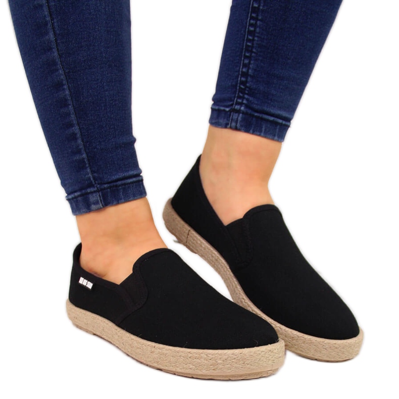 Alpargatas slip on mujer negras Big Star DD274017 negro