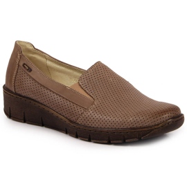 Zapatos de mujer de piel con cuña Helios 350 beige Zapatos de mujer de piel con cuña Helios 350 beige