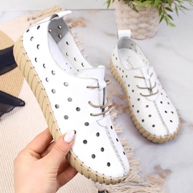 Zapatos confort calados Artiker blanco