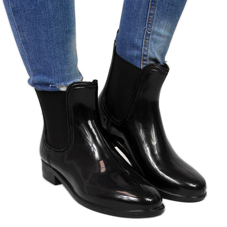 Chanclos mujer lacado negro T.Sokolski Jodhpur botas
