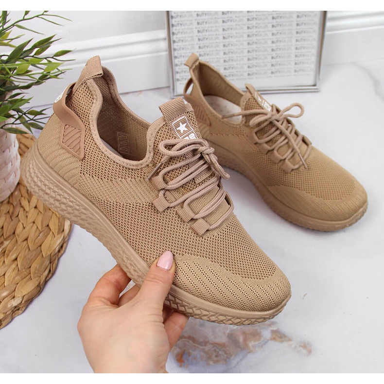 News Deportiva malla beige claro NOVEDADES