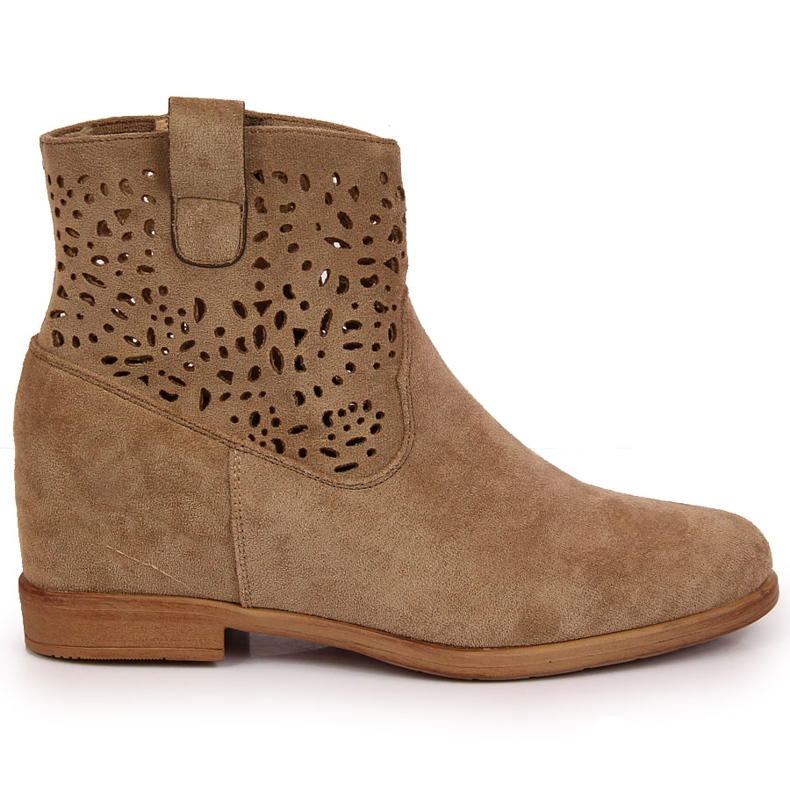Botas de mujer caladas con cuña Filippo beige