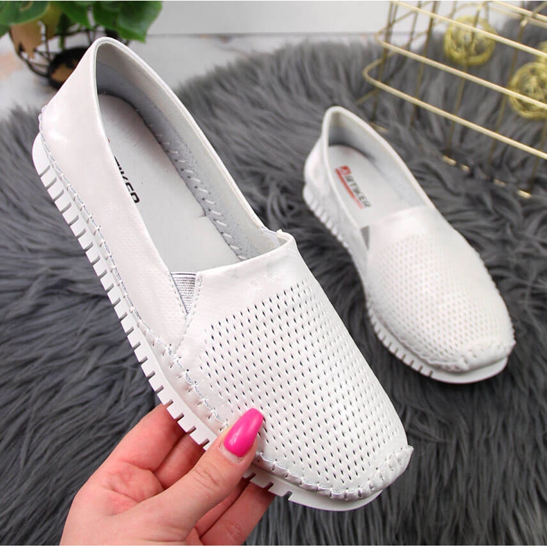 Zapatos mujer Artiker cómodos piel blanca