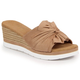 Babuchas cuña mujer beige Potocki