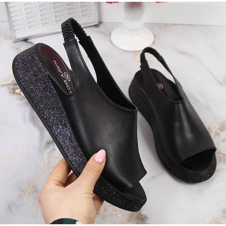 Sandalias negras de mujer en la plataforma Navy Dot negro
