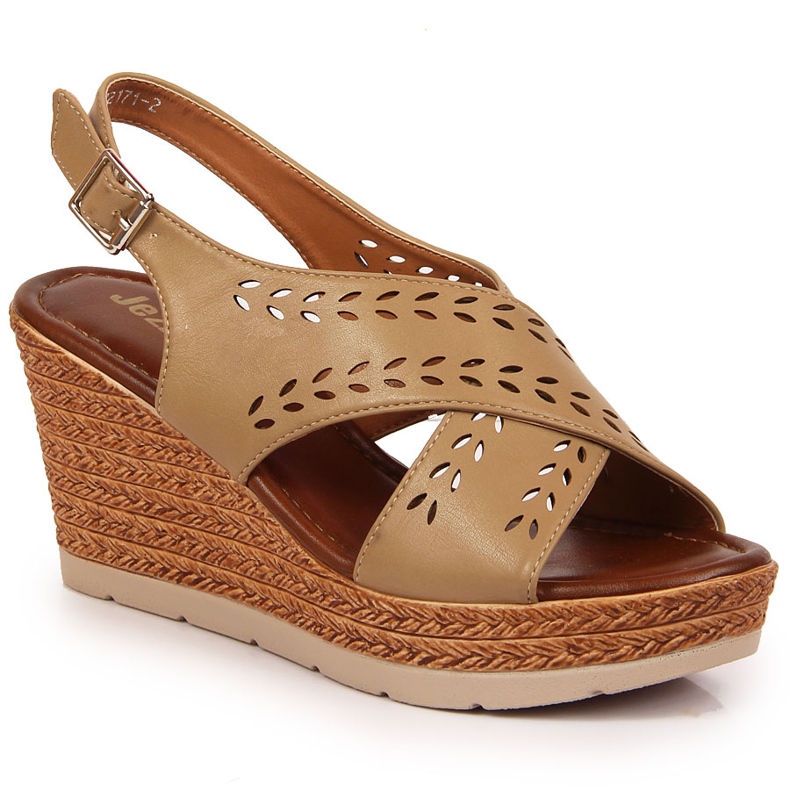 Sandalias mujer beige con cuña Jezzi