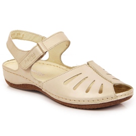 Sandalias de mujer en piel con cuña dorada Helios 4009 dorado
