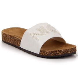 Babuchas blancas de mujer con perlas eVento blanco