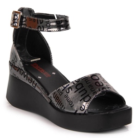 Sandalias mujer de piel con cuña Artiker metalizada plata gris