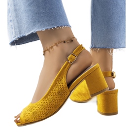 Sandalias caladas amarillas Graco amarillo