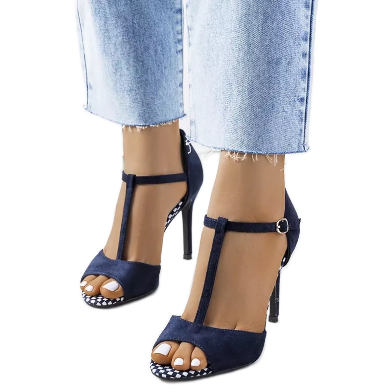 Inna Sandalias azul marino con tacón Munger