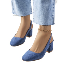 Zapatos de salón azules con tacón abierto de Panova