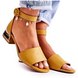 Sandalias Piel Tacon Dorado Laura Messi 2143 Amarillo oscuro