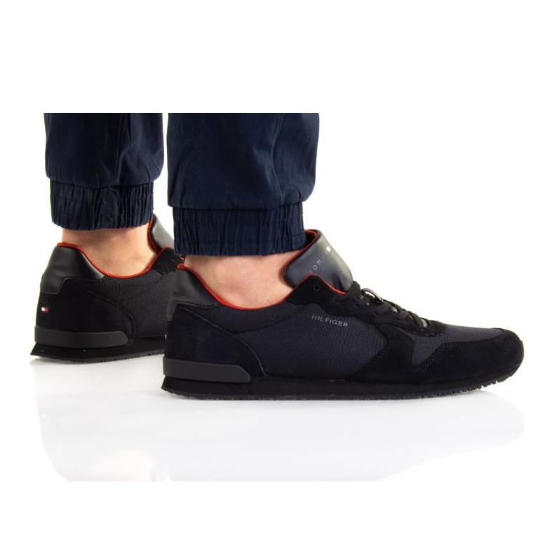 Zapatos Tommy Hilfiger Iconic Material Mix Runner M FM0FM04022 negro Zapatos Tommy Hilfiger Iconic Material Mix Runner M FM0FM04022 negro